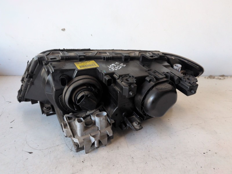 Recambio de faro derecho para bmw serie 3 berlina (e46) m47204d1 referencia OEM IAM 0301177272  