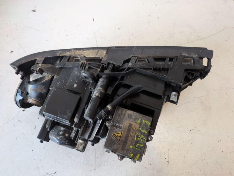 Recambio de faro derecho para bmw serie 3 berlina (e46) m47204d1 referencia OEM IAM 0301177272  