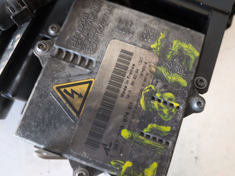 Recambio de faro derecho para bmw serie 3 berlina (e46) m47204d1 referencia OEM IAM 0301177272  