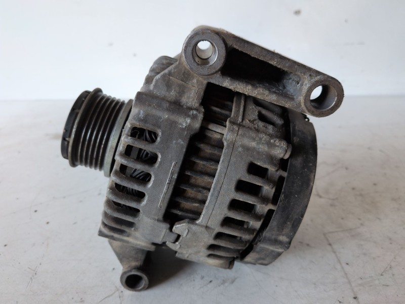 Recambio de alternador para citroen jumper furgón gran volumen 4h03 referencia OEM IAM 0121615002  