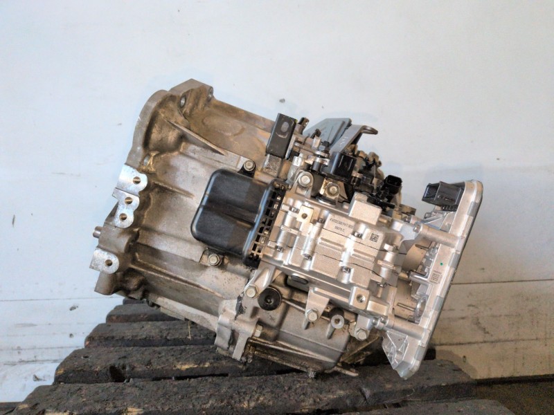 Recambio de caja cambios para hyundai i30 fastback (pd) g3lf referencia OEM IAM M01V  