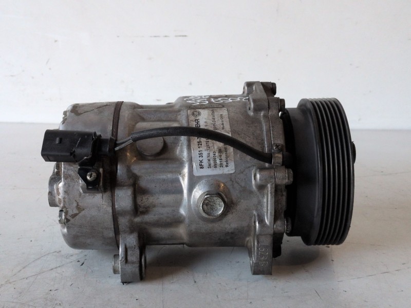 Recambio de compresor aire acondicionado para audi a3 (8l) asz referencia OEM IAM 8FK351125751  