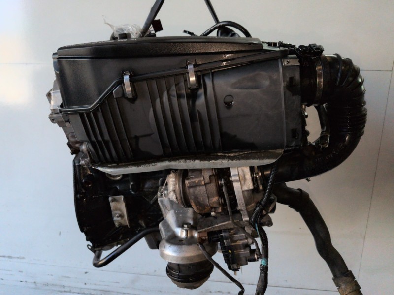 Recambio de motor completo para mercedes-benz clase c (bm 203) berlina 646963 referencia OEM IAM 646963  
