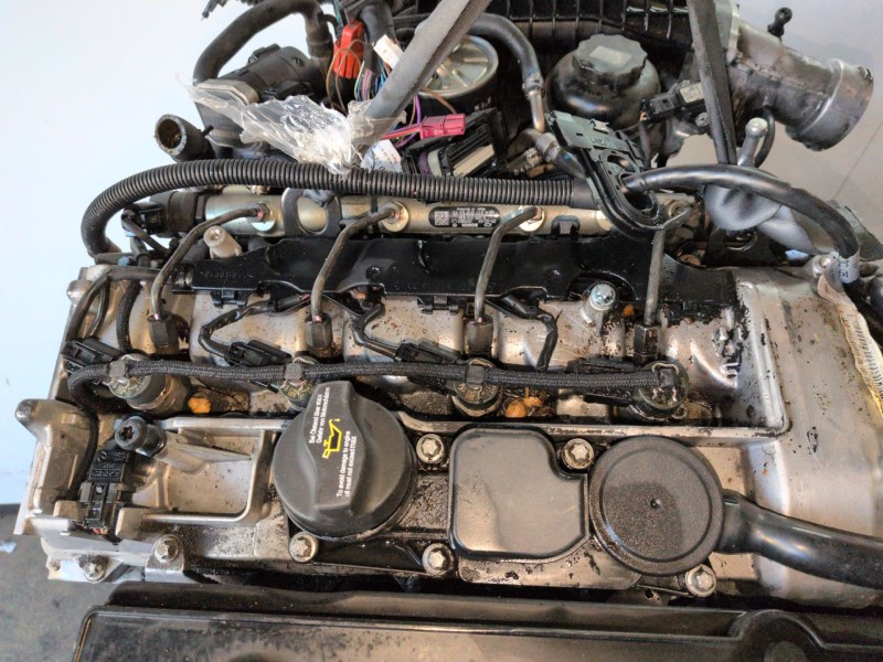 Recambio de motor completo para mercedes-benz clase c (bm 203) berlina 646963 referencia OEM IAM 646963  