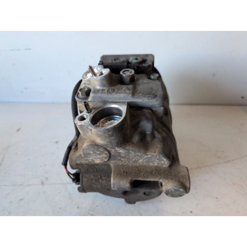 Recambio de compresor aire acondicionado para mercedes-benz clase c (bm 203) berlina 646963 referencia OEM IAM A0012305611  