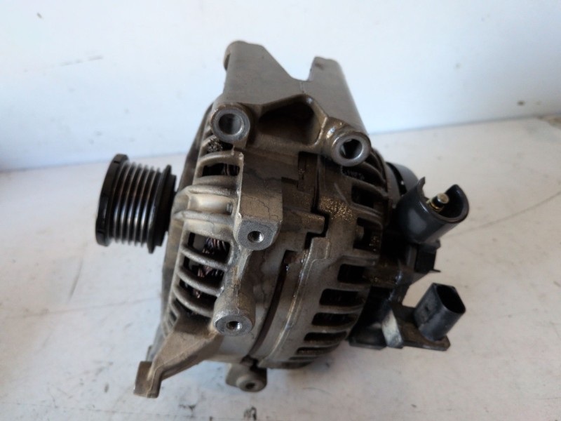 Recambio de alternador para mercedes-benz clase c (bm 203) berlina 646963 referencia OEM IAM   