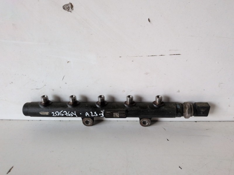 Recambio de rampa inyectora para ford ranger (tke) qj2r referencia OEM IAM A2C53438028  
