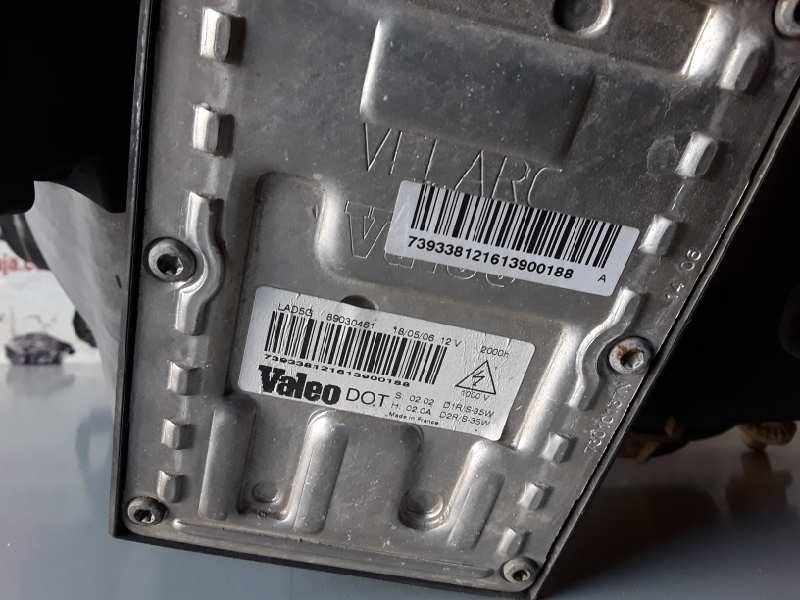 Recambio de faro derecho para citroen c5 berlina referencia OEM IAM 9644275280/89005274  