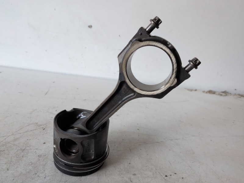Recambio de piston para ford ranger (tke) qj2r referencia OEM IAM   