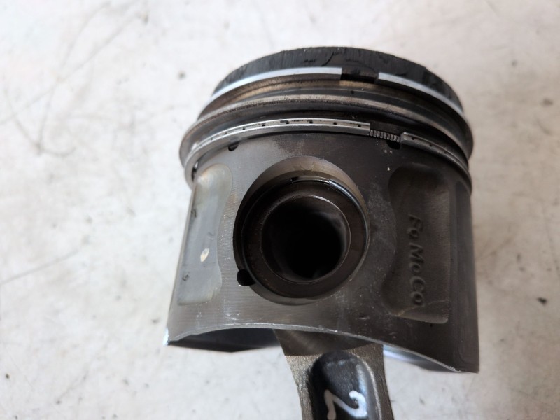 Recambio de piston para ford ranger (tke) qj2r referencia OEM IAM   