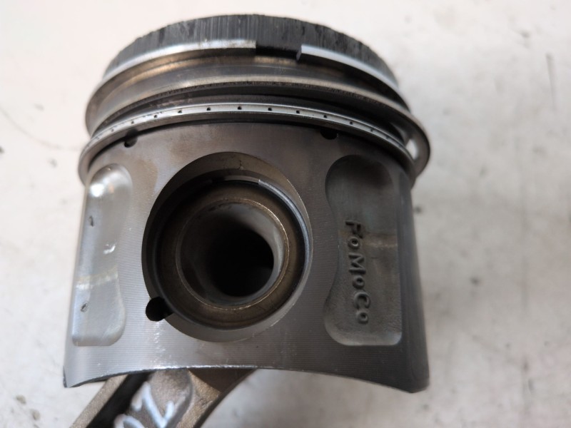 Recambio de piston para ford ranger (tke) qj2r referencia OEM IAM   