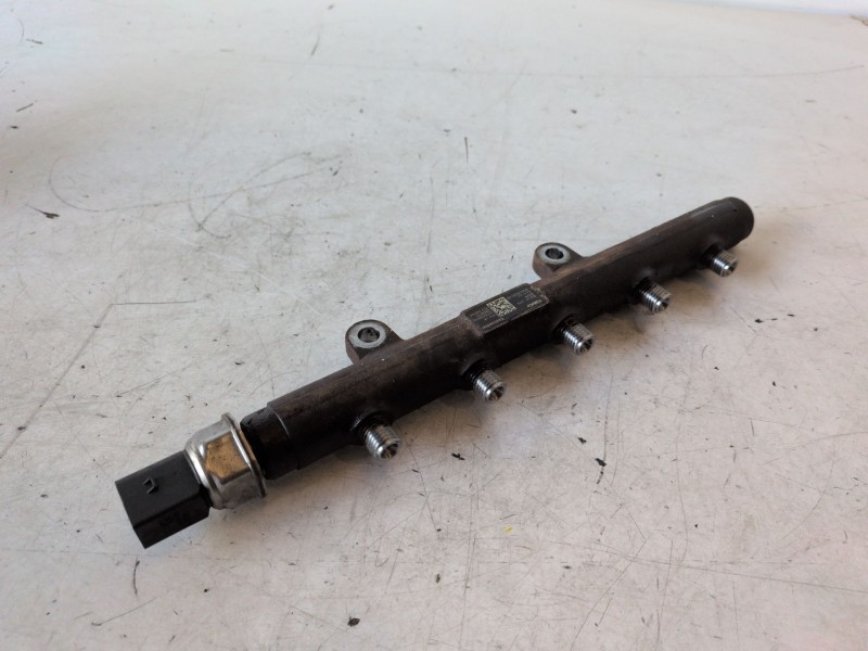 Recambio de rampa inyectora para citroen jumper furgón gran volumen 4h03 referencia OEM IAM BK2Q9D280AB  