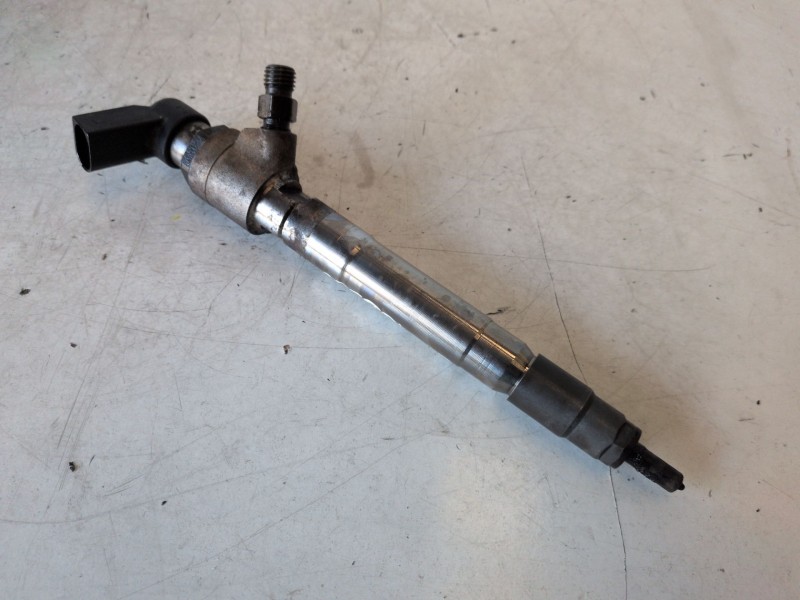 Recambio de inyector para citroen jumper furgón gran volumen 4h03 referencia OEM IAM BK2Q9K546AG  