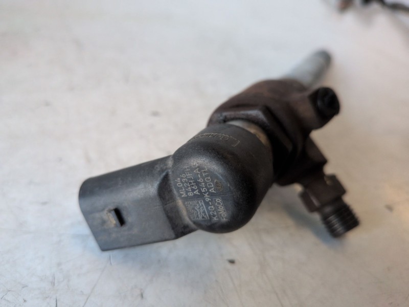 Recambio de inyector para citroen jumper furgón gran volumen 4h03 referencia OEM IAM BK2Q9K546AG  