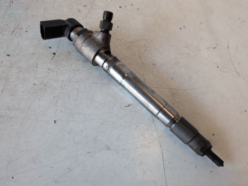 Recambio de inyector para citroen jumper furgón gran volumen 4h03 referencia OEM IAM BK2Q9K546AG  