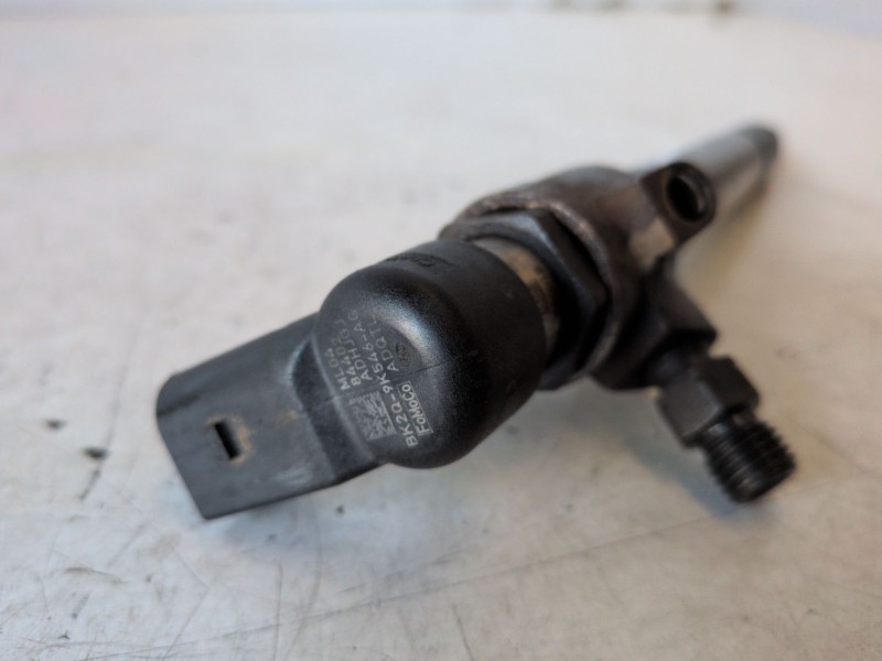 Recambio de inyector para citroen jumper furgón gran volumen 4h03 referencia OEM IAM BK2Q9K546AG  