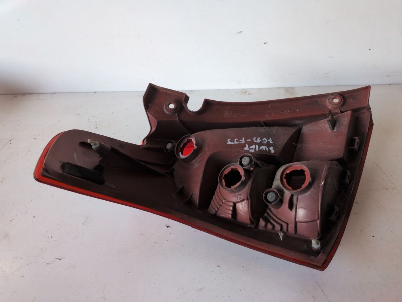 Recambio de piloto trasero derecho para suzuki swift berlina (rs/mz) z13dt referencia OEM IAM   