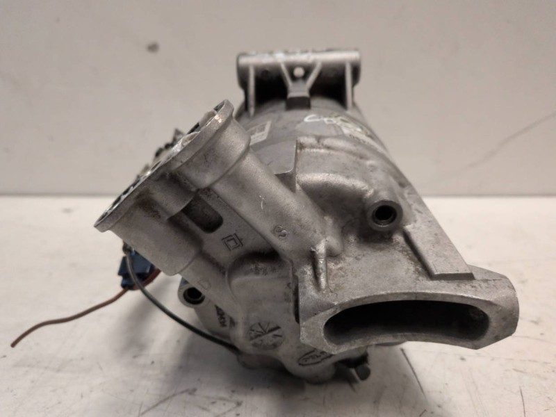 Recambio de compresor aire acondicionado para opel astra h berlina z16xer referencia OEM IAM 13124750  