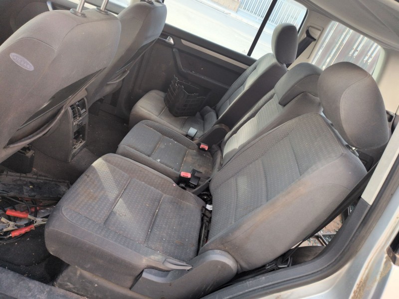 volkswagen touran (1t1) del año 2004