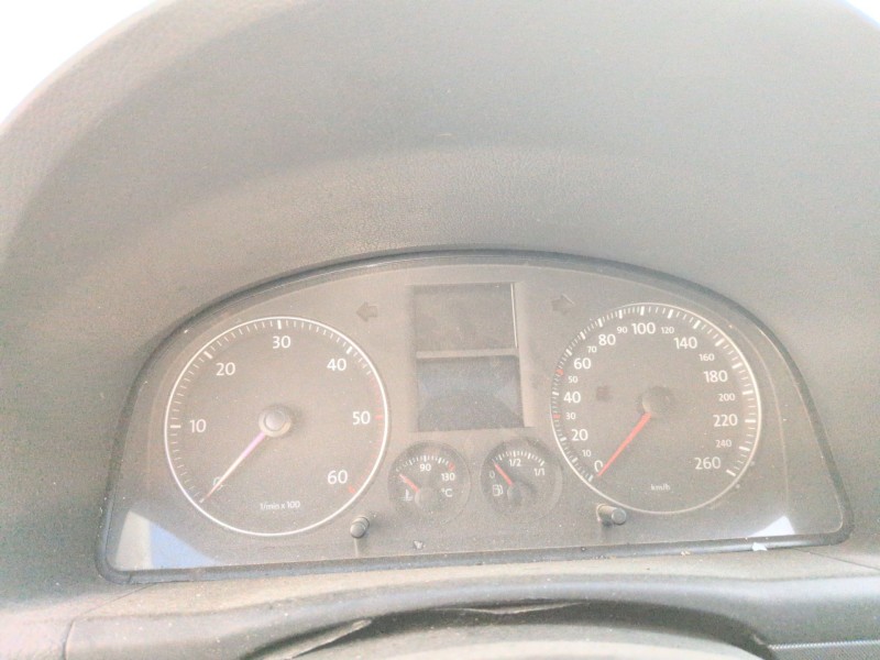 volkswagen touran (1t1) del año 2004