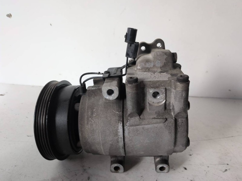 Recambio de compresor aire acondicionado para hyundai getz (tb) g4ea referencia OEM IAM 977011C150  