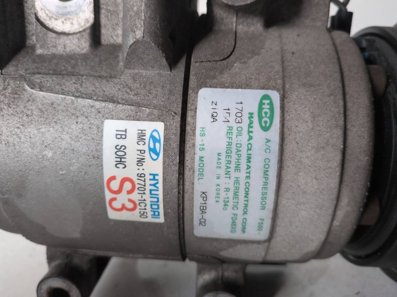 Recambio de compresor aire acondicionado para hyundai getz (tb) g4ea referencia OEM IAM 977011C150  