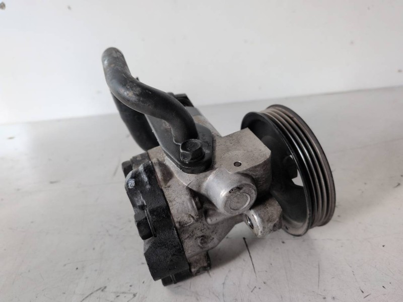 Recambio de bomba direccion para hyundai getz (tb) g4ea referencia OEM IAM 571101C311  