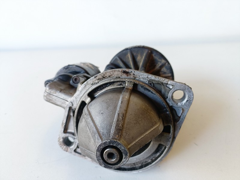Recambio de motor arranque para nissan terrano ii (r20) td27t referencia OEM IAM 0986016740  
