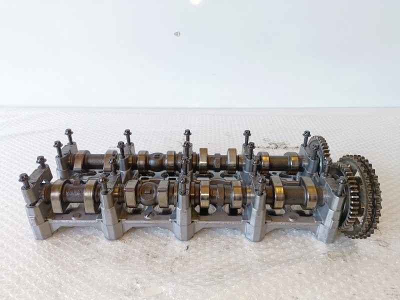 Recambio de culatin para mercedes-benz sprinter ii kombi 646986 referencia OEM IAM R6110160504  
