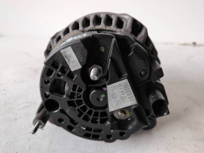 Recambio de alternador para volkswagen touran (1t1) avq referencia OEM IAM 06F903023F  