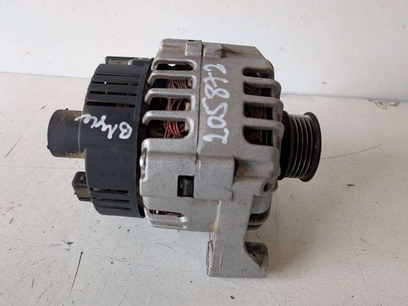 Recambio de alternador para bmw serie 3 berlina (e46) 204d1 referencia OEM IAM CGB13809  