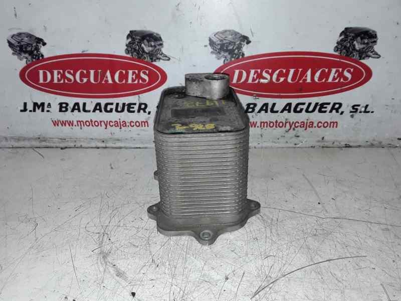 Recambio de enfriador aceite motor para audi a8 (4e) referencia OEM IAM 07C117037K  