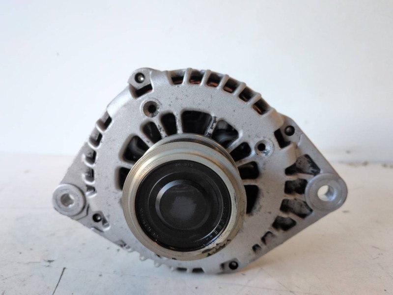 Recambio de alternador para opel mokka a17dts referencia OEM IAM 13579675  