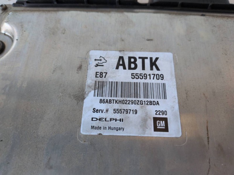 Recambio de centralita motor uce para opel mokka a17dts referencia OEM IAM 55591709  