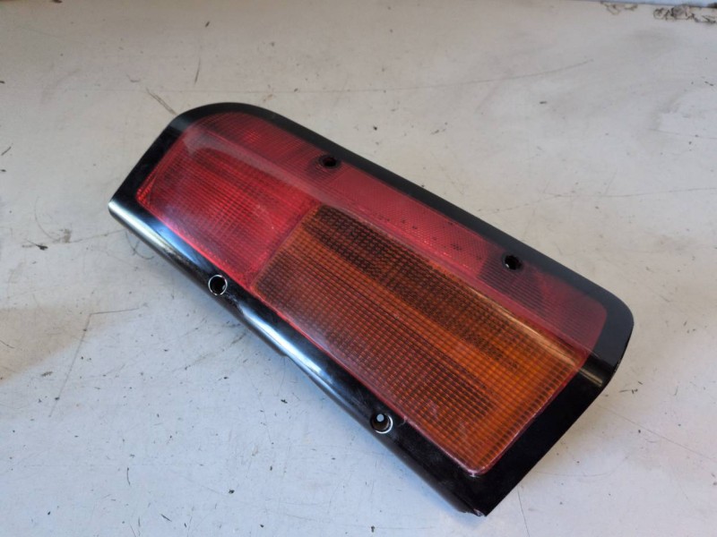 Recambio de piloto trasero izquierdo para land rover discovery 15p referencia OEM IAM XFB000421  