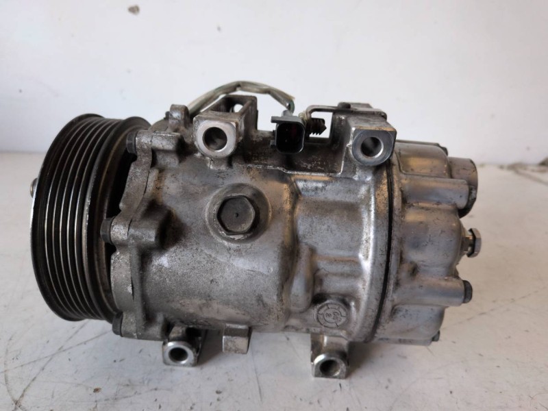 Recambio de compresor aire acondicionado para volvo s40 berlina d4204t referencia OEM IAM 3M5H19D629HD  