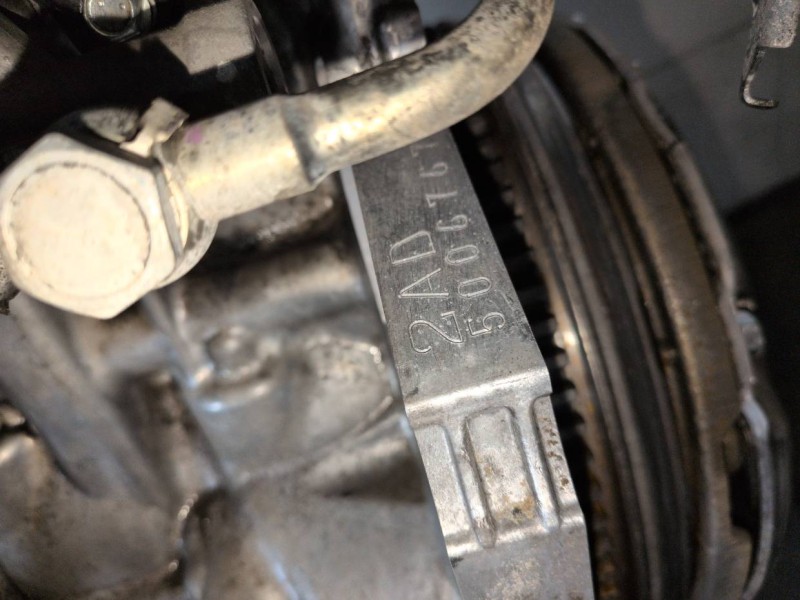 Recambio de motor completo para toyota avensis berlina (t25) 2ad referencia OEM IAM 2AD  