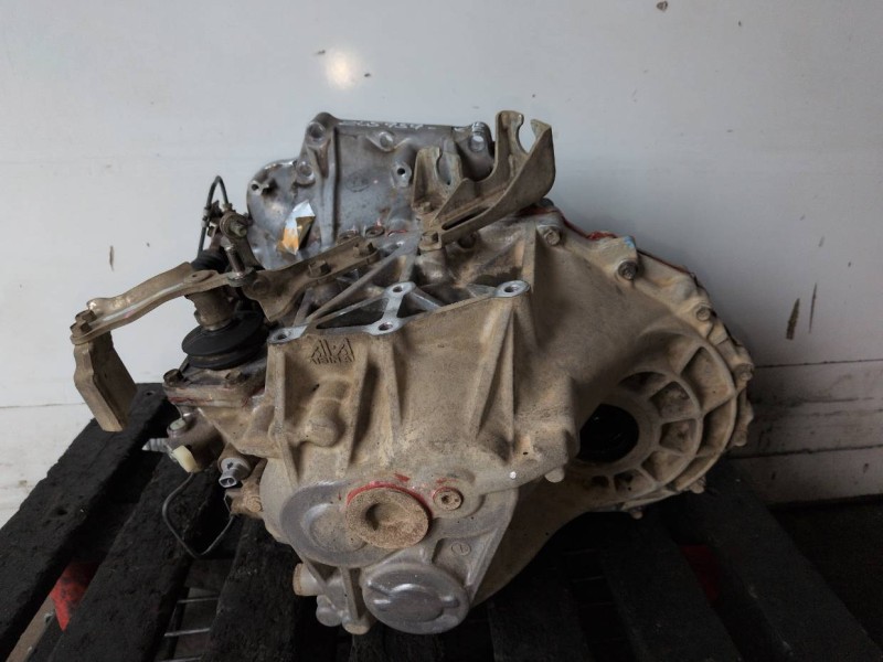 Recambio de caja cambios para toyota avensis berlina (t25) 2ad referencia OEM IAM   