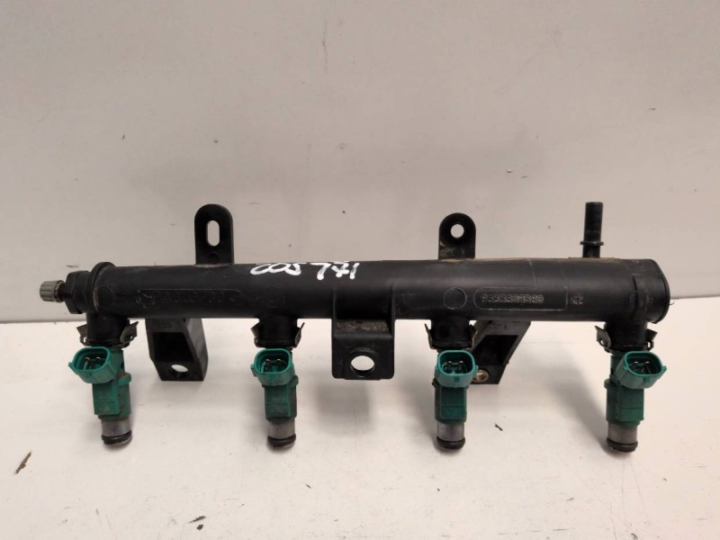 Recambio de rampa inyectora para citroen berlingo kfw referencia OEM IAM 9655833580  