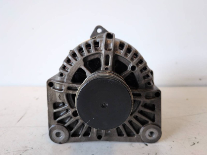Recambio de alternador para renault kangoo i (f/kc0) k9k702 referencia OEM IAM 746897  