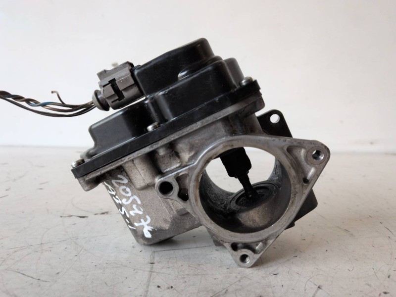 Recambio de valvula egr para volkswagen passat variant (3c5) bkp referencia OEM IAM 03G131501  