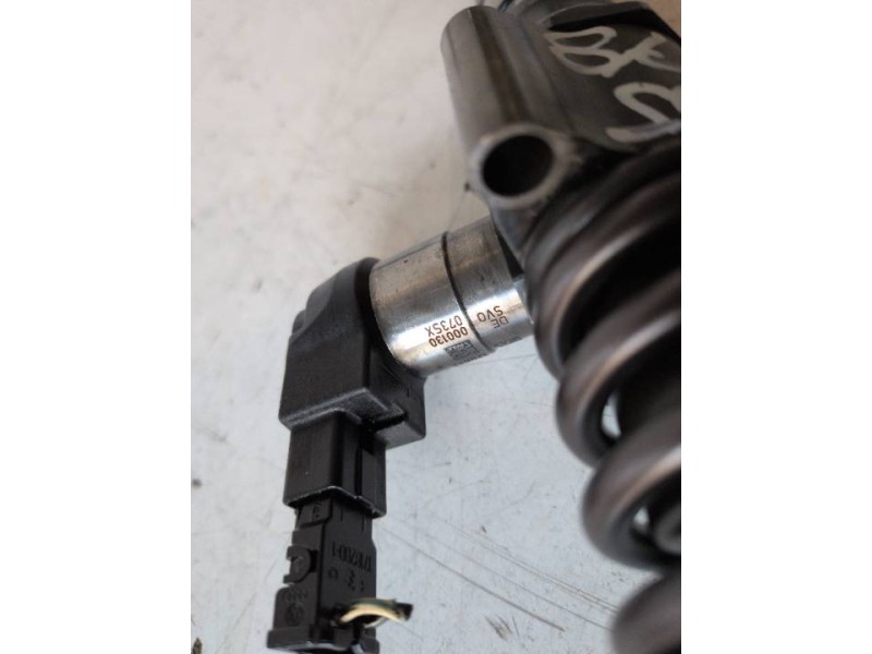 Recambio de inyector para volkswagen passat variant (3c5) bkp referencia OEM IAM 000130073SX  