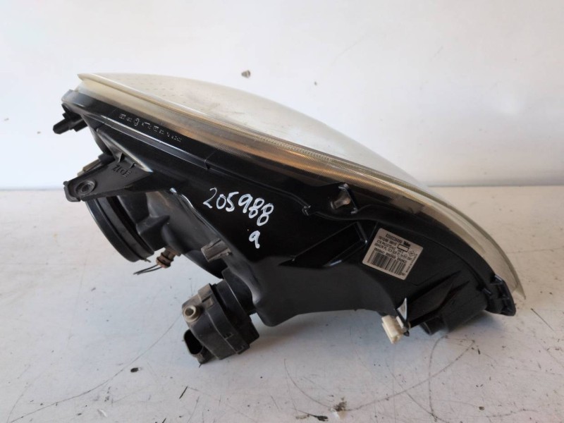 Recambio de faro izquierdo para renault kangoo i (f/kc0) k9k702 referencia OEM IAM 8200236590  