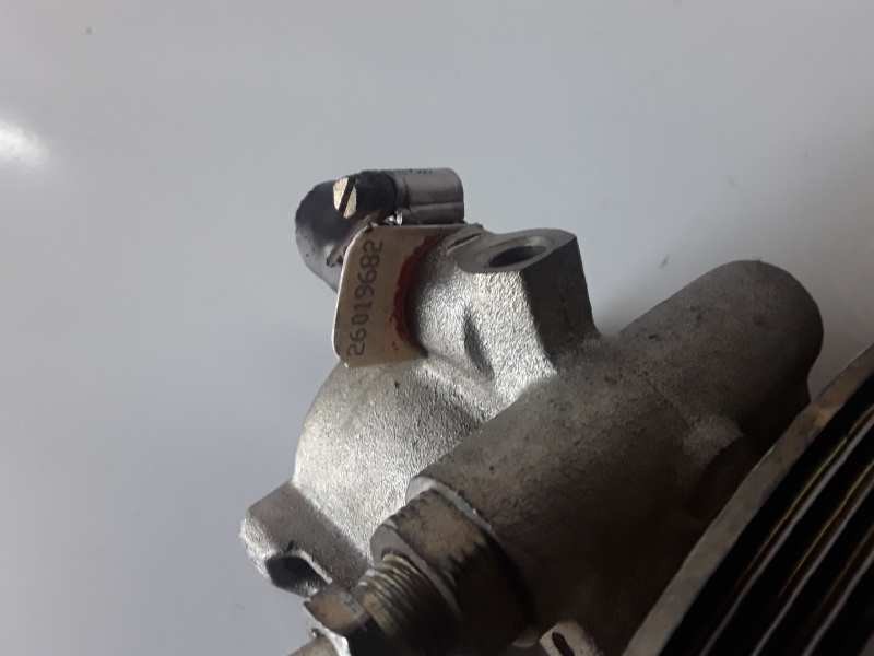 Recambio de bomba direccion para renault clio i fase i / ii (b/c57) e7j710 referencia OEM IAM 26019682  