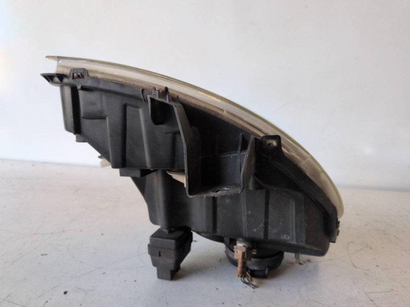 Recambio de faro izquierdo para renault kangoo i (f/kc0) k9k702 referencia OEM IAM 8200236590  
