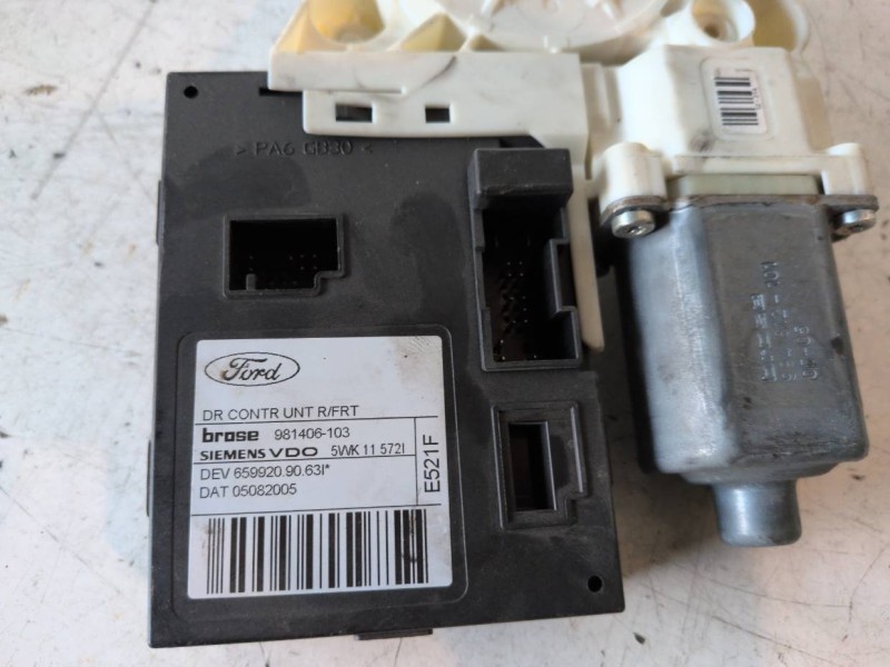 Recambio de motor elevalunas delantero derecho para ford focus berlina (cap) kkda referencia OEM IAM 981406103  