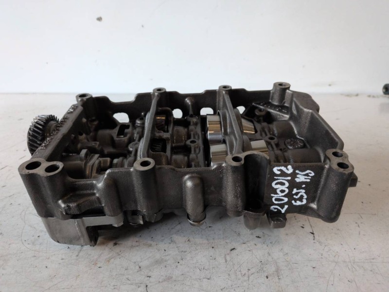 Recambio de bomba aceite para volkswagen passat variant (3c5) bkp referencia OEM IAM 3G103535B  