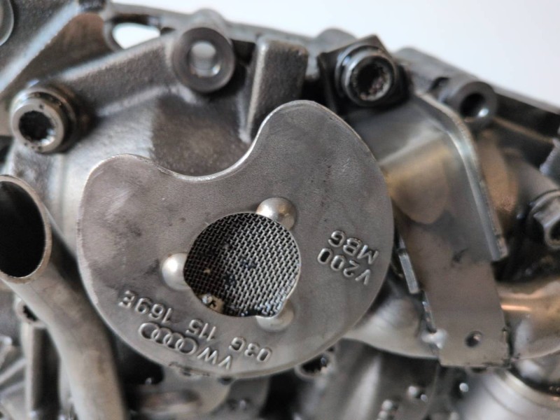 Recambio de bomba aceite para volkswagen passat variant (3c5) bkp referencia OEM IAM 3G103535B  
