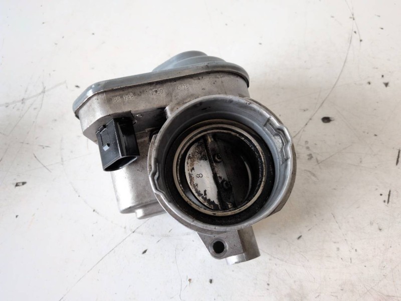 Recambio de caja mariposa para volkswagen golf v (1k1)(10.2003) bkd referencia OEM IAM 038128063G  