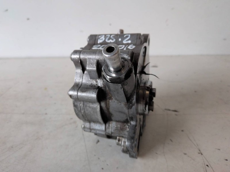 Recambio de depresor freno / bomba vacio para volkswagen passat variant (3c5) bkp referencia OEM IAM 03G145209C  